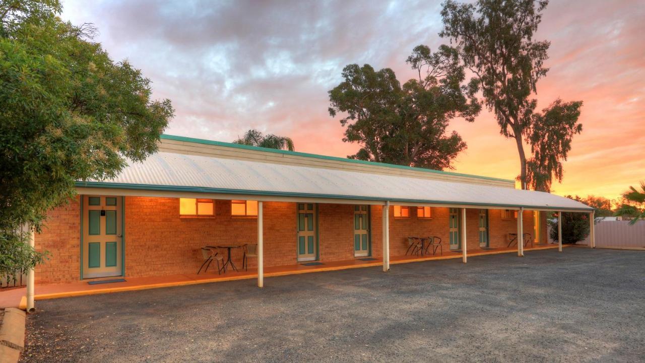 Mulga Country Motor Inn Charleville Extérieur photo